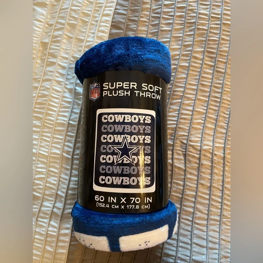 COWBOYS-NFL Dallas Cowboys -NEW-Repeat Refresh Wordmark Flannel Fleece Blanket
